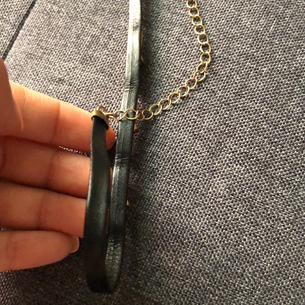Chocker, never worn - Picture 4 of 4